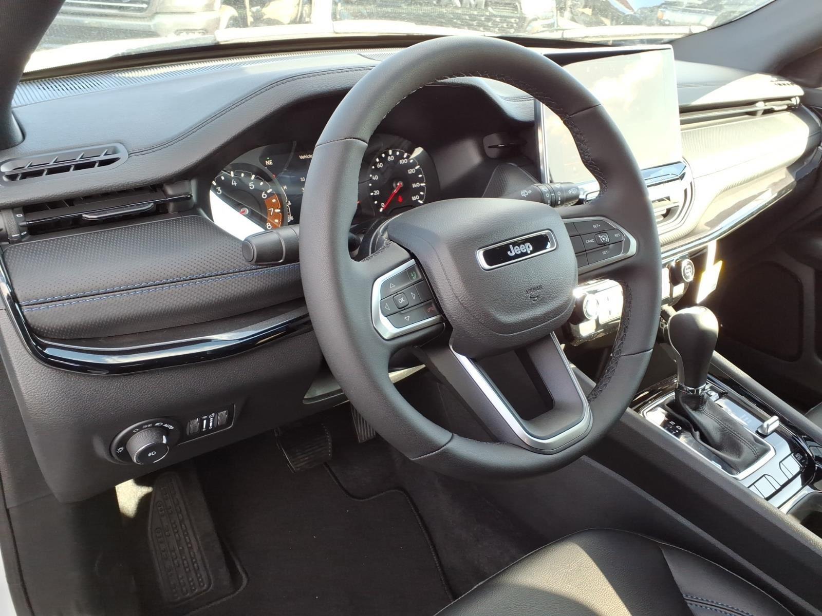 2026 Jeep Compass Latitude Altitude - Photo 10