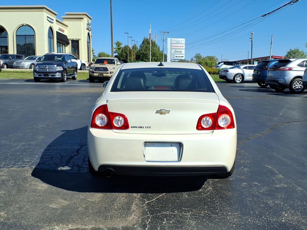 2012 Chevrolet Malibu photo 4