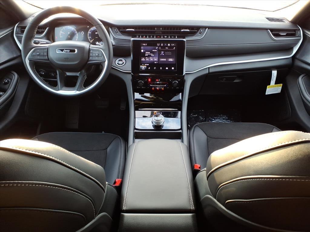 2025 Jeep Grand Cherokee L Altitude - Photo 12