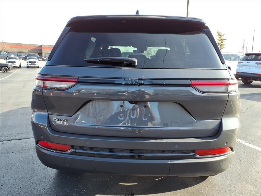 New 2025 Jeep Grand Cherokee Altitude X Sport Utility