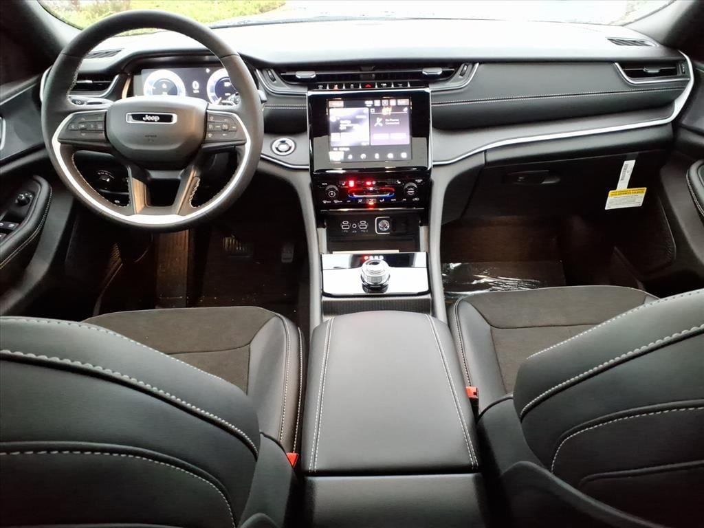 2025 Jeep Grand Cherokee L Altitude - Photo 12