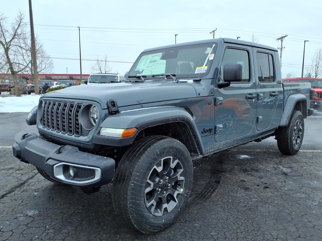 New 2026 Jeep Gladiator Sahara Pickup