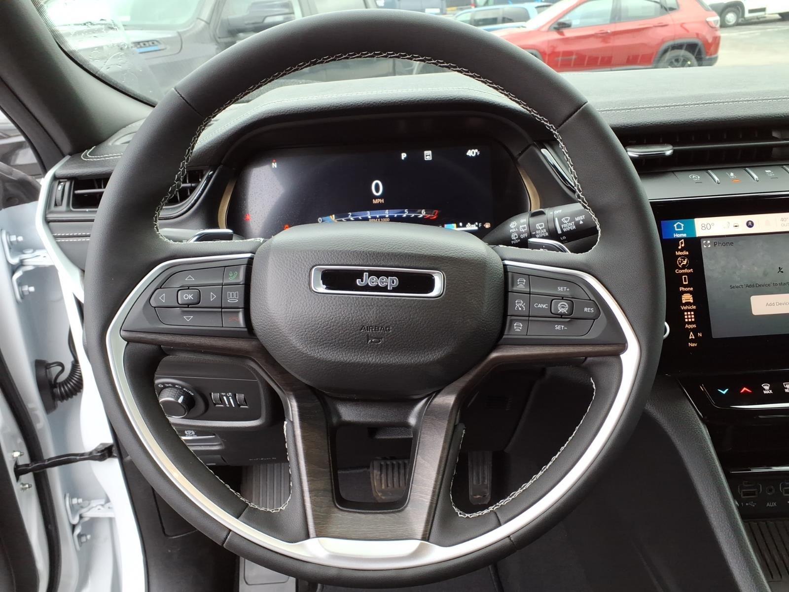 2026 Jeep Grand Cherokee Laredo - Photo 11