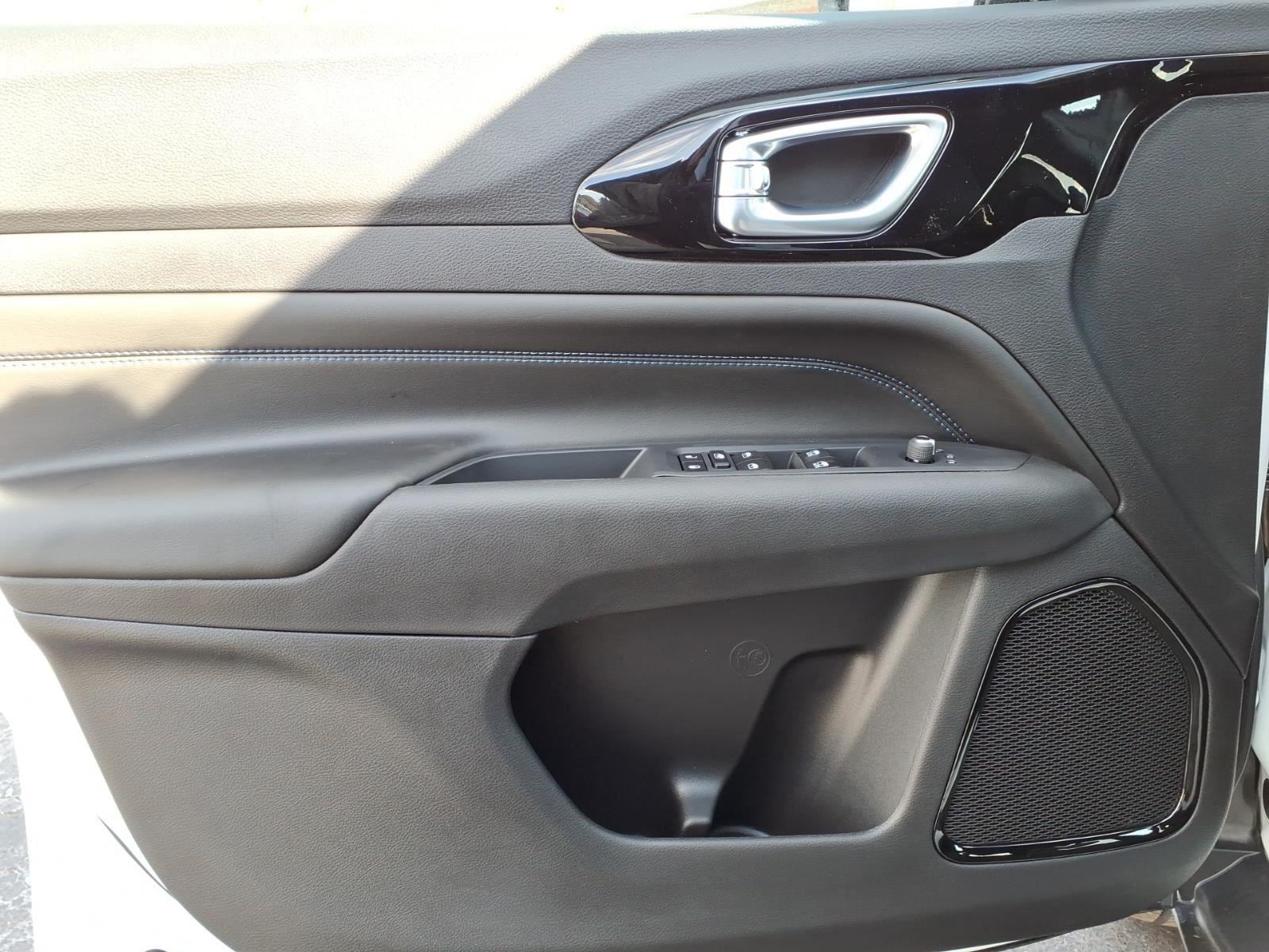 2026 Jeep Compass Latitude Altitude - Photo 8