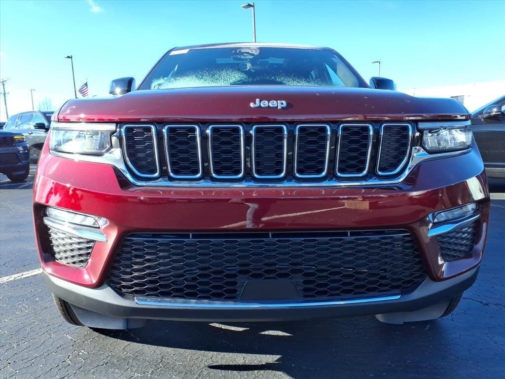 New 2025 Jeep Grand Cherokee Limited Sport Utility