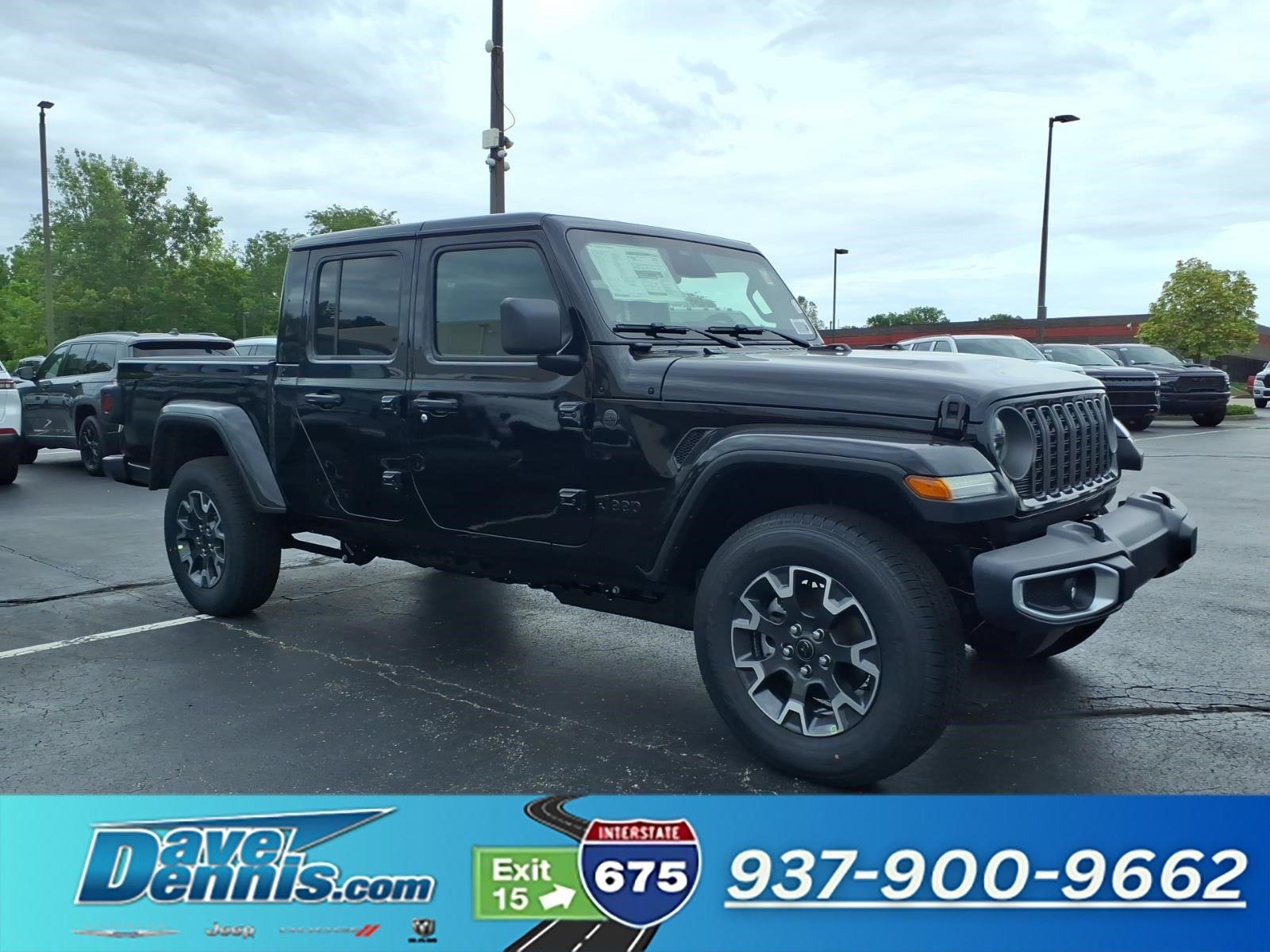 2026 Jeep Gladiator Sahara Auto's photo