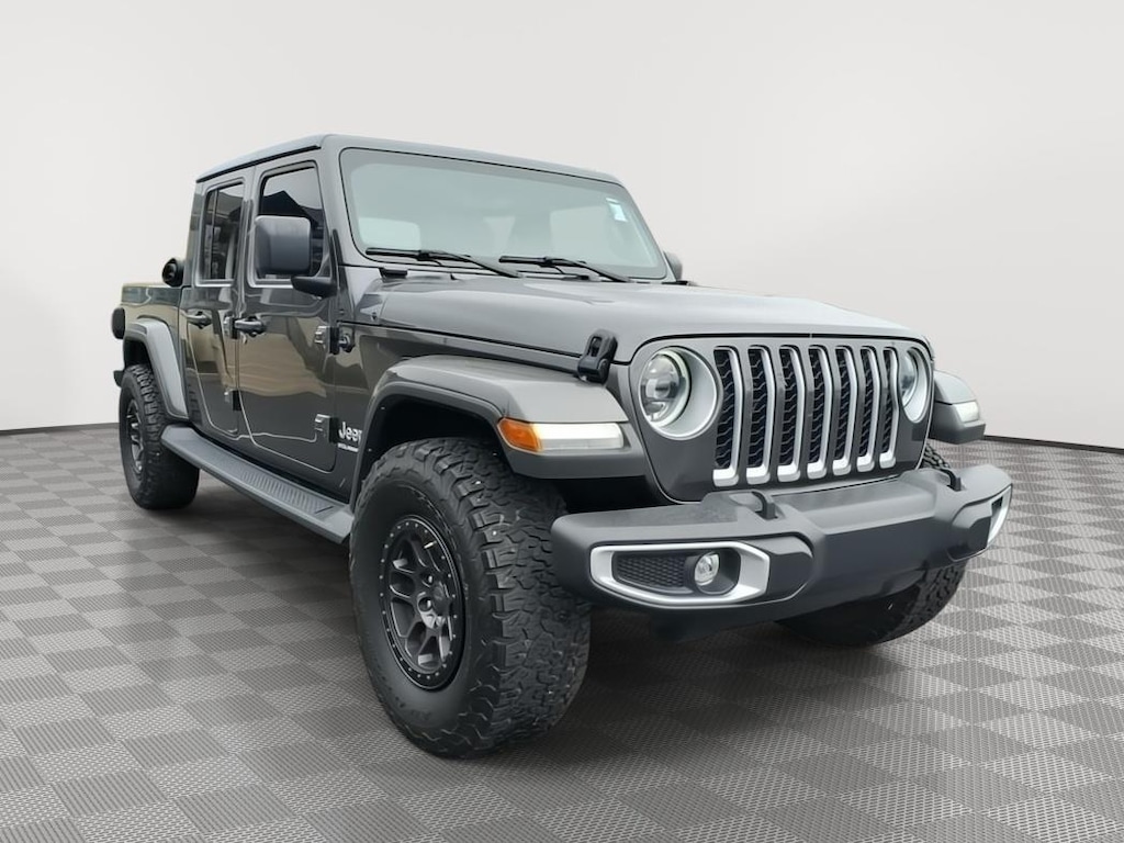 Used 2023 Jeep Gladiator Overland Truck Crew Cab