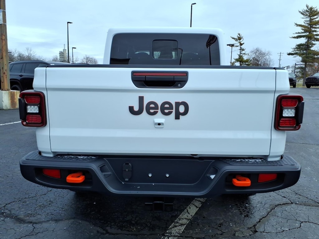 New 2026 Jeep Gladiator Mojave Pickup