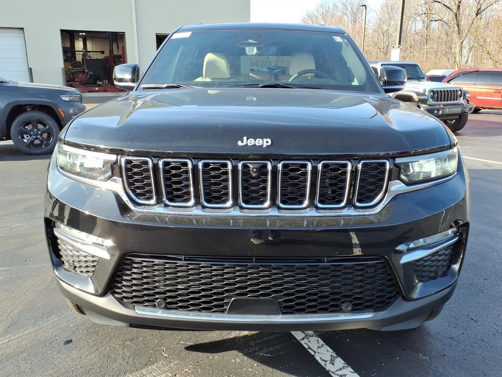 New 2025 Jeep Grand Cherokee Limited Sport Utility