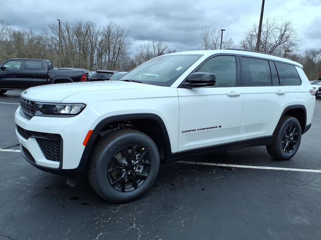 New 2026 Jeep Grand Cherokee L Laredo Altitude Sport Utility