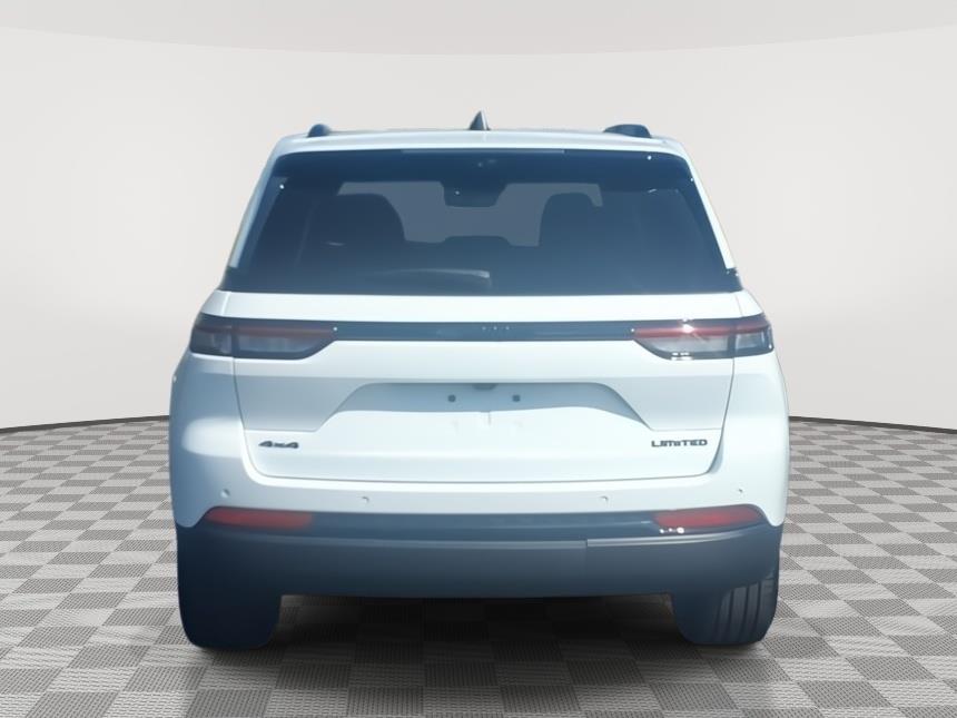 2023 Jeep Grand Cherokee Limited photo 3