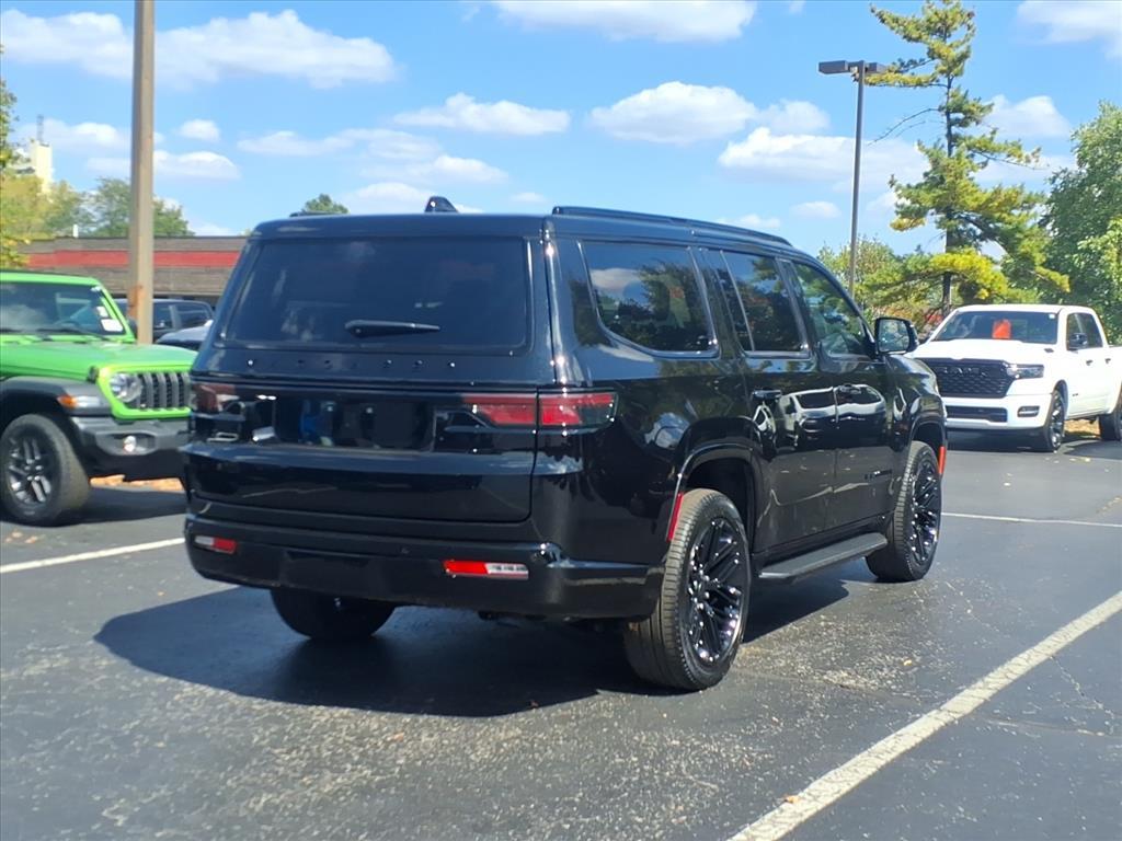 2025 Jeep Wagoneer Series II Carbide photo 3