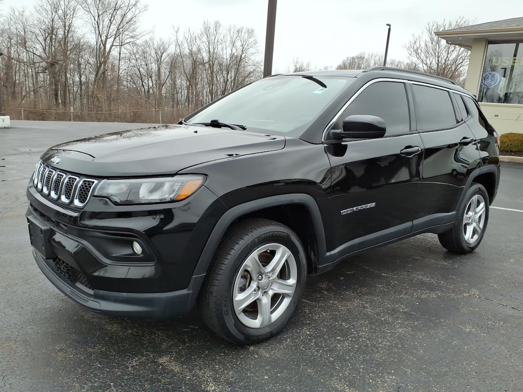 Used 2023 Jeep Compass Latitude SUV