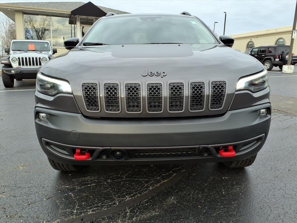 2022 Jeep Cherokee Trailhawk photo 2