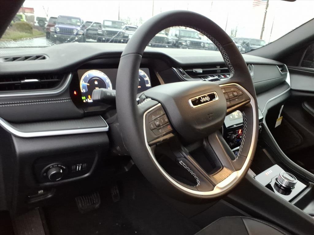 2025 Jeep Grand Cherokee L Altitude - Photo 10
