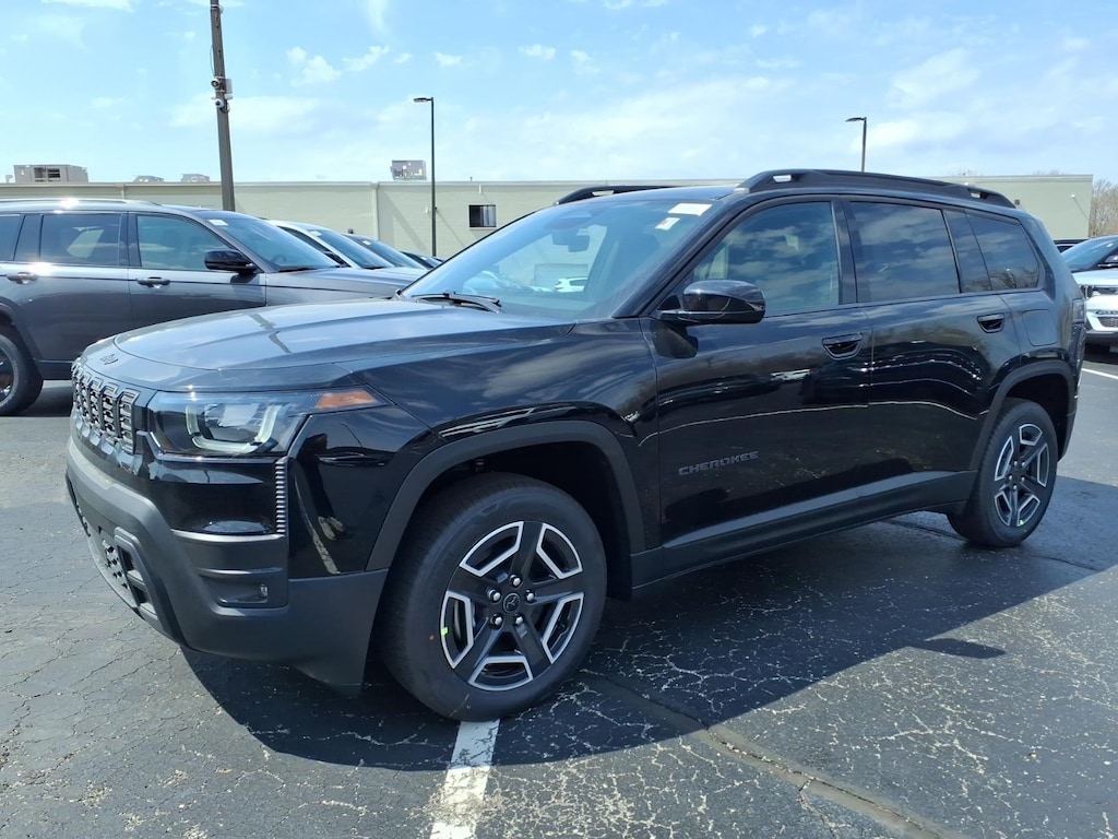 New 2026 Jeep Cherokee Laredo Sport Utility