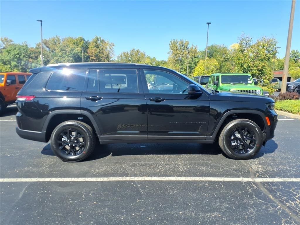 New 2025 Jeep Grand Cherokee L Altitude X Sport Utility