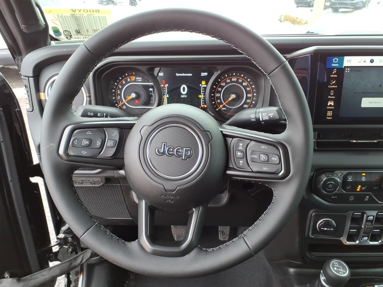 2026 Jeep Gladiator Sahara - Photo 12