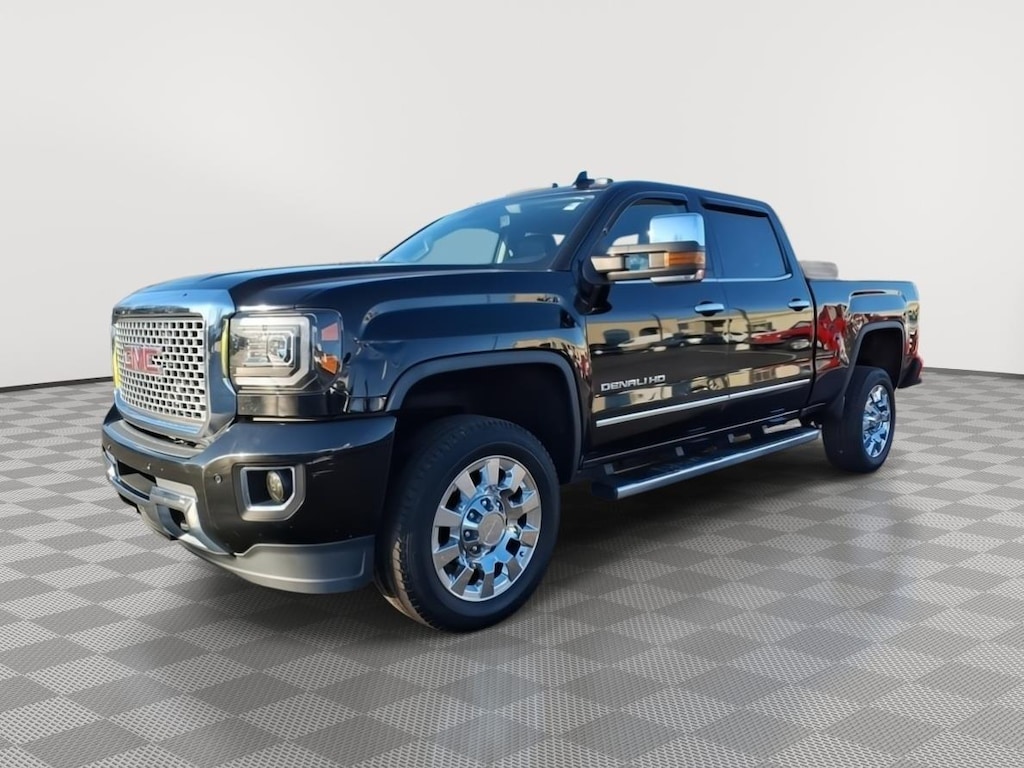 Used 2015 GMC Sierra 2500HD Denali Truck Crew Cab