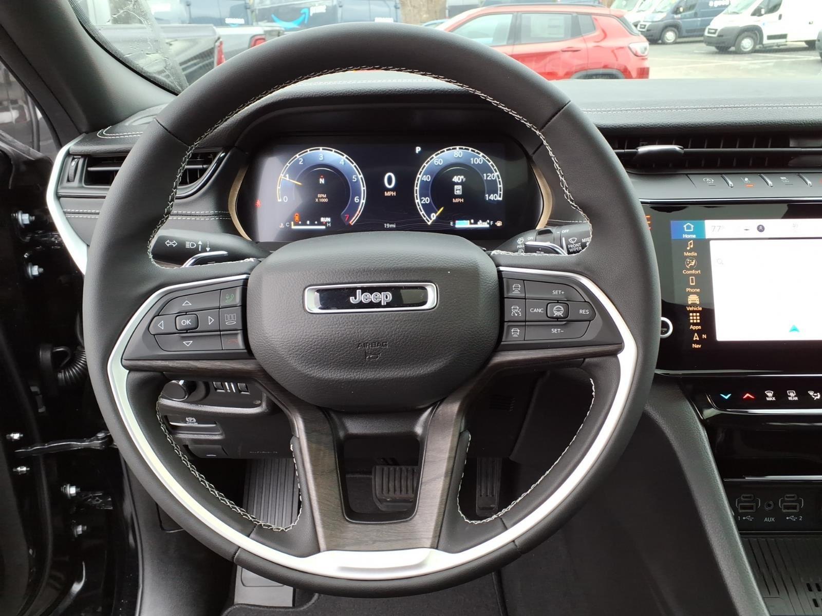 2026 Jeep Grand Cherokee Laredo - Photo 11