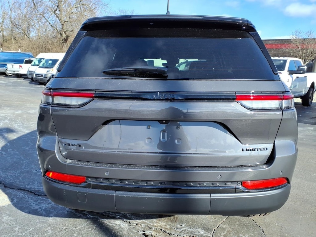 New 2025 Jeep Grand Cherokee Limited Sport Utility