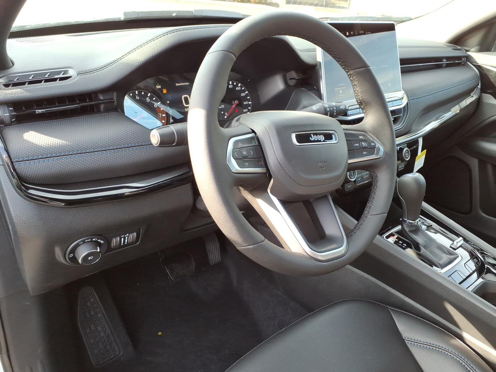 2026 Jeep Compass Latitude Altitude - Photo 10
