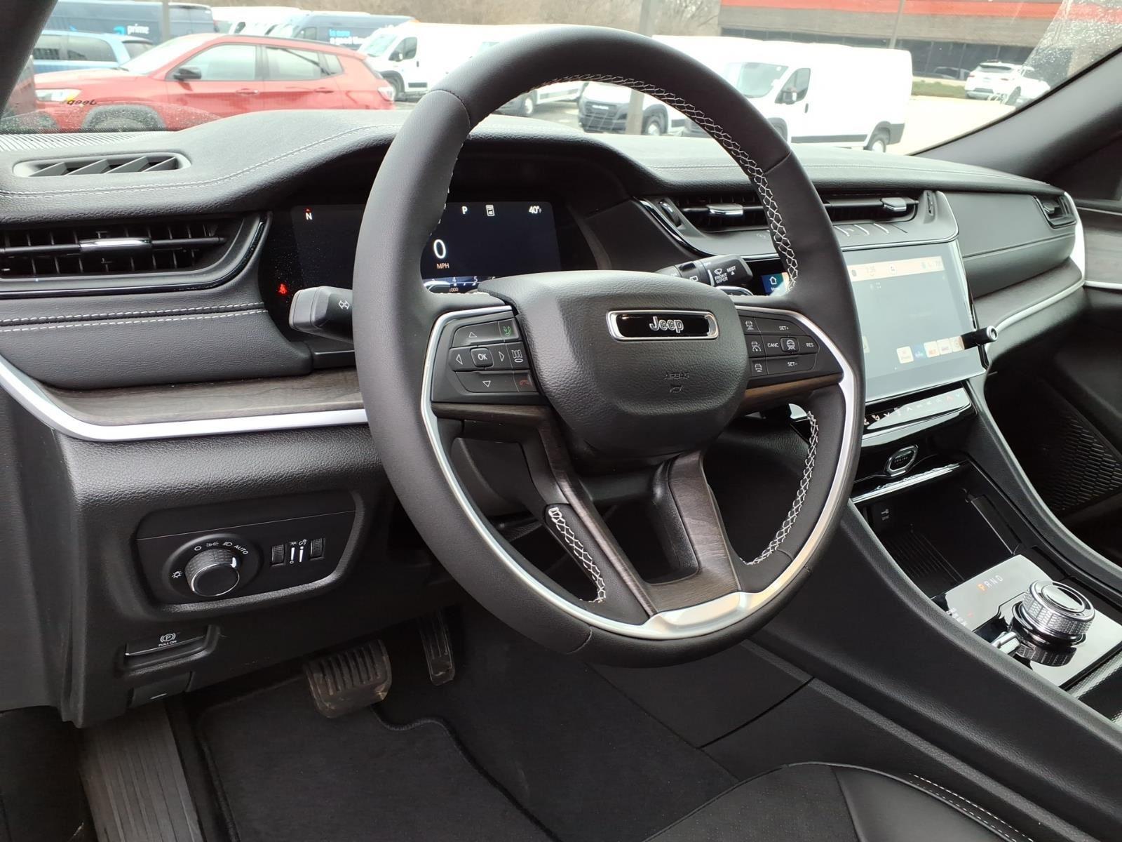 2026 Jeep Grand Cherokee Laredo - Photo 10