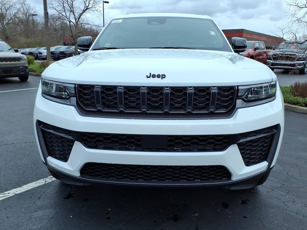 New 2026 Jeep Grand Cherokee L Laredo Altitude Sport Utility