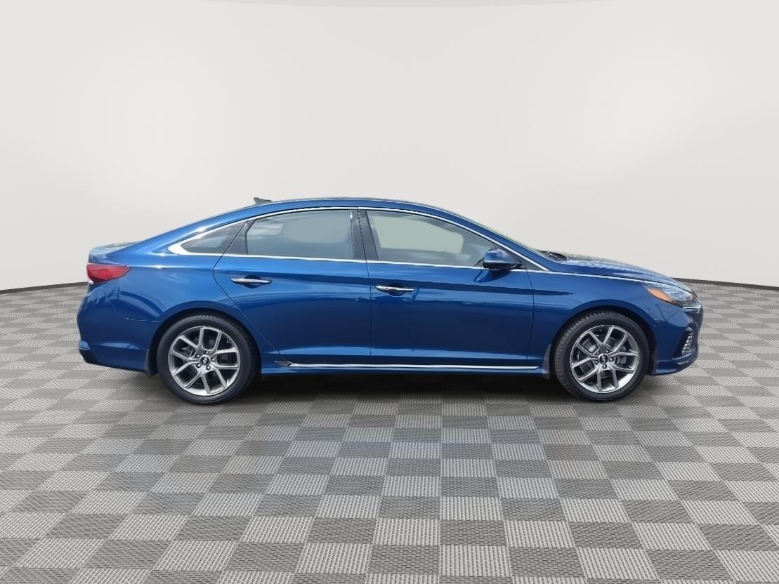 Used 2019 Hyundai Sonata Limited with VIN 5NPE34AB7KH806752 for sale in Dayton, OH