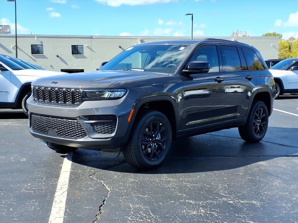 New 2025 Jeep Grand Cherokee Altitude X Sport Utility