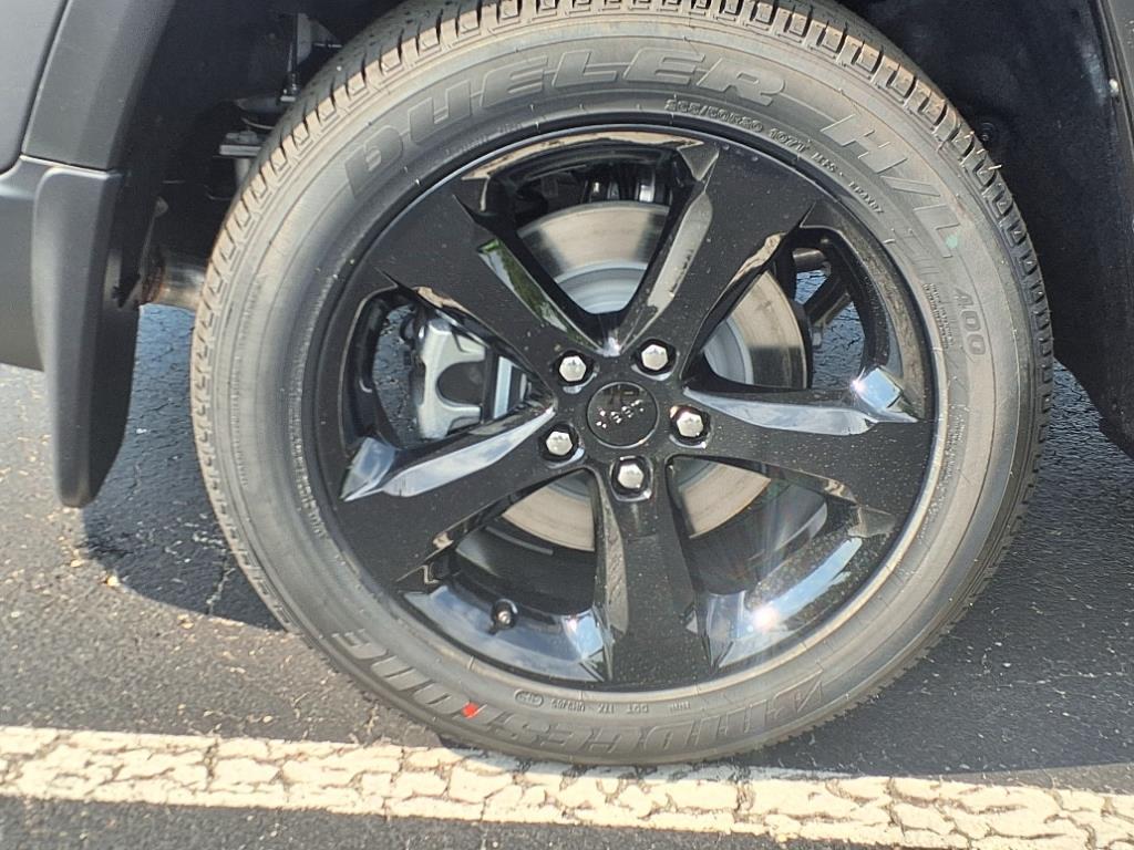 2025 Jeep Grand Cherokee Altitude X photo 3