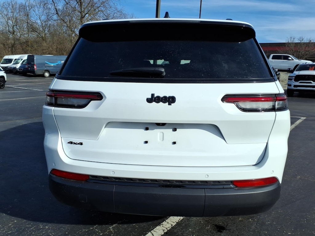 New 2025 Jeep Grand Cherokee L Altitude X Sport Utility