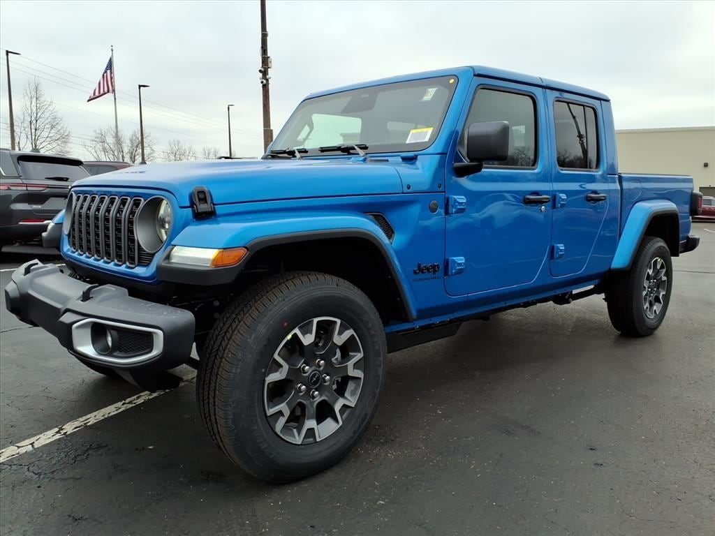 New 2026 Jeep Gladiator Sahara Pickup