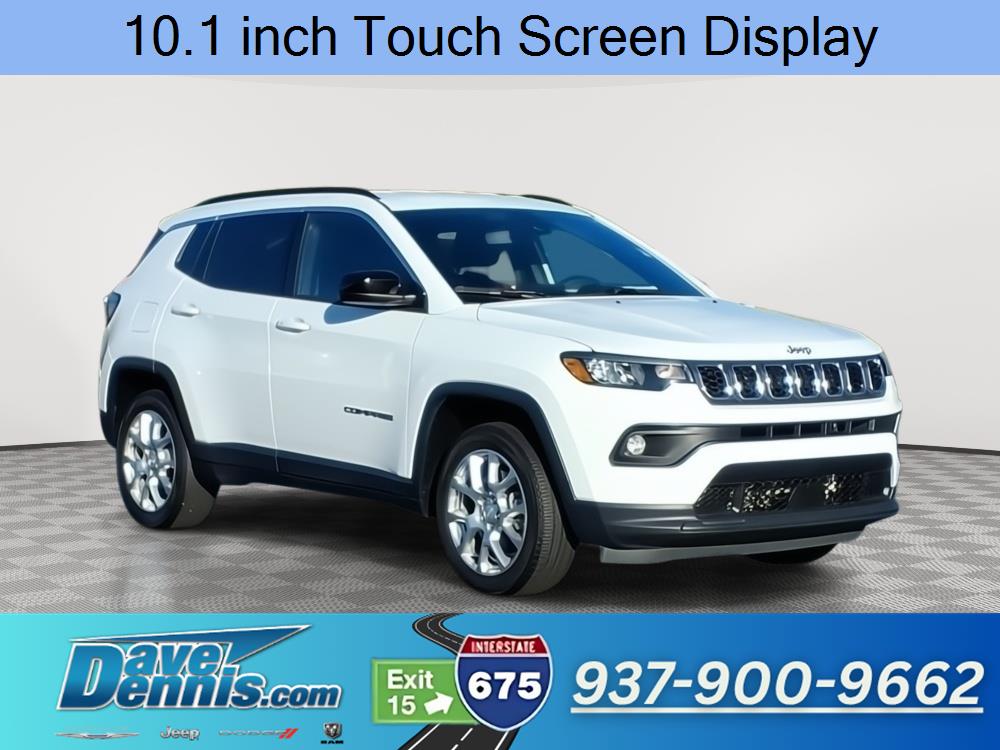 2024 Jeep Compass Latitude Lux's photo