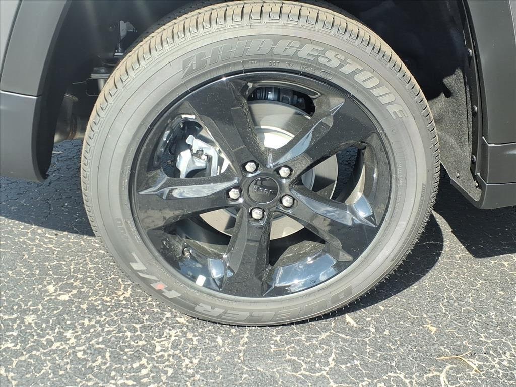 New 2025 Jeep Grand Cherokee L Altitude X Sport Utility