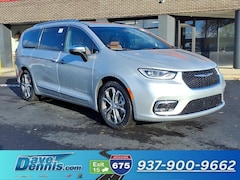 2026 Chrysler Pacifica Pinnacle Passenger Van