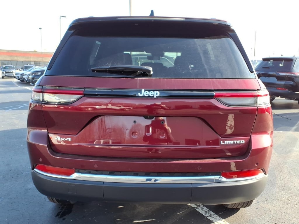 New 2025 Jeep Grand Cherokee Limited Sport Utility