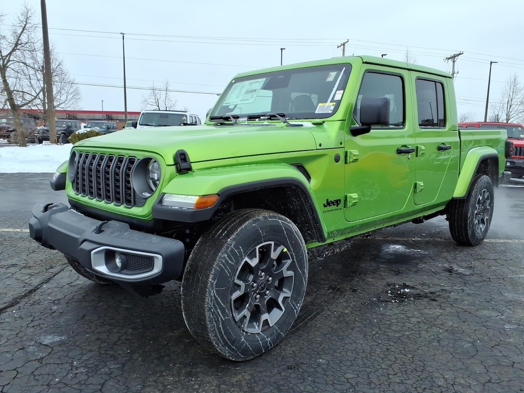 New 2026 Jeep Gladiator Sahara Pickup