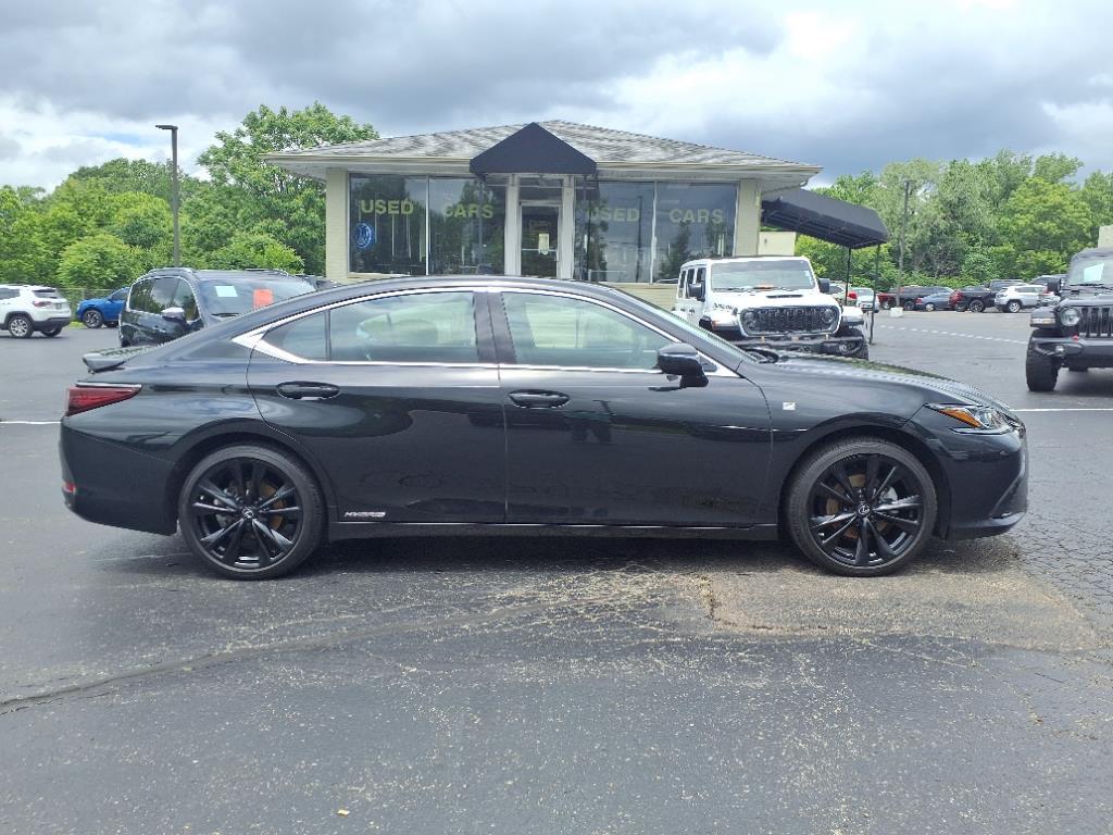 Used 2022 Lexus ES Hybrid 300h F SPORT with VIN 58AGA1C19NU025389 for sale in Dayton, OH