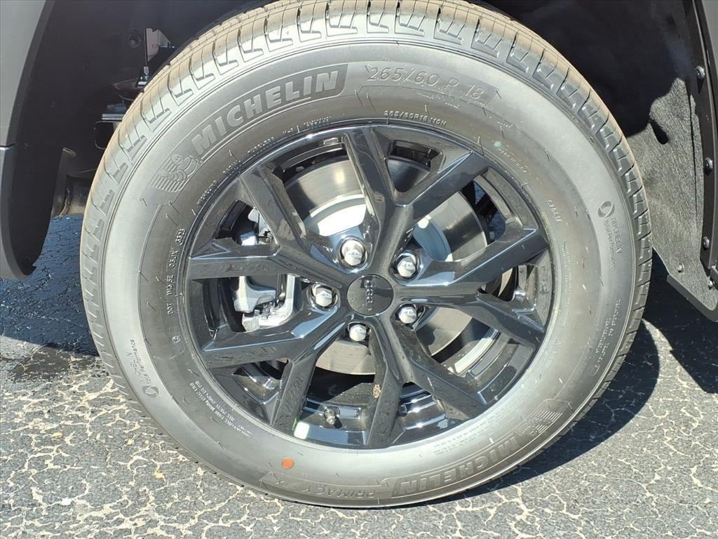 New 2025 Jeep Grand Cherokee L Altitude X Sport Utility