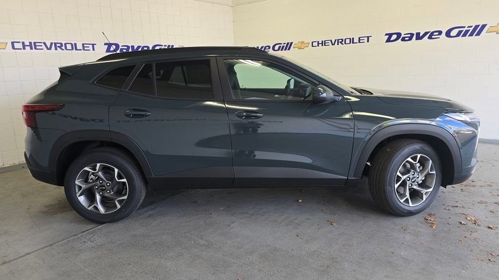 New 2026 Chevrolet Trax LT SUV