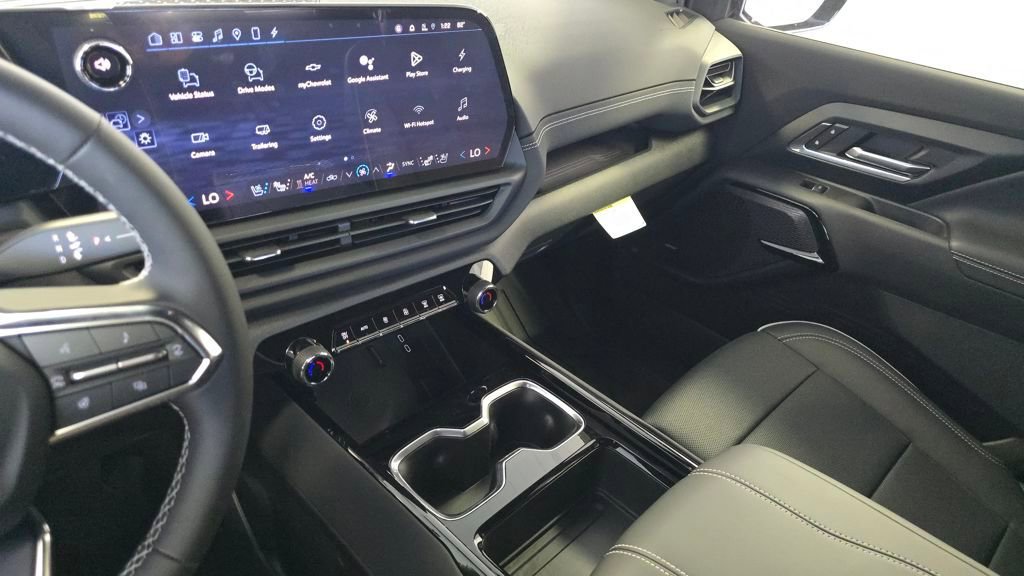 2026 Chevrolet Silverado EV LT - Photo 6