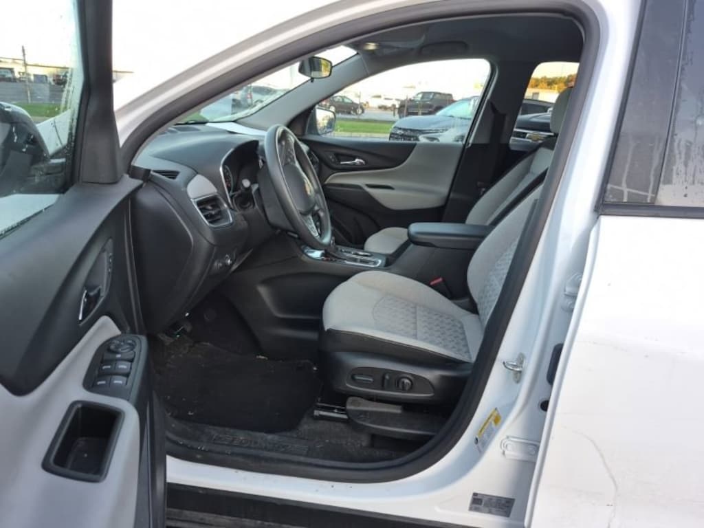 Used 2024 Chevrolet Equinox LS SUV