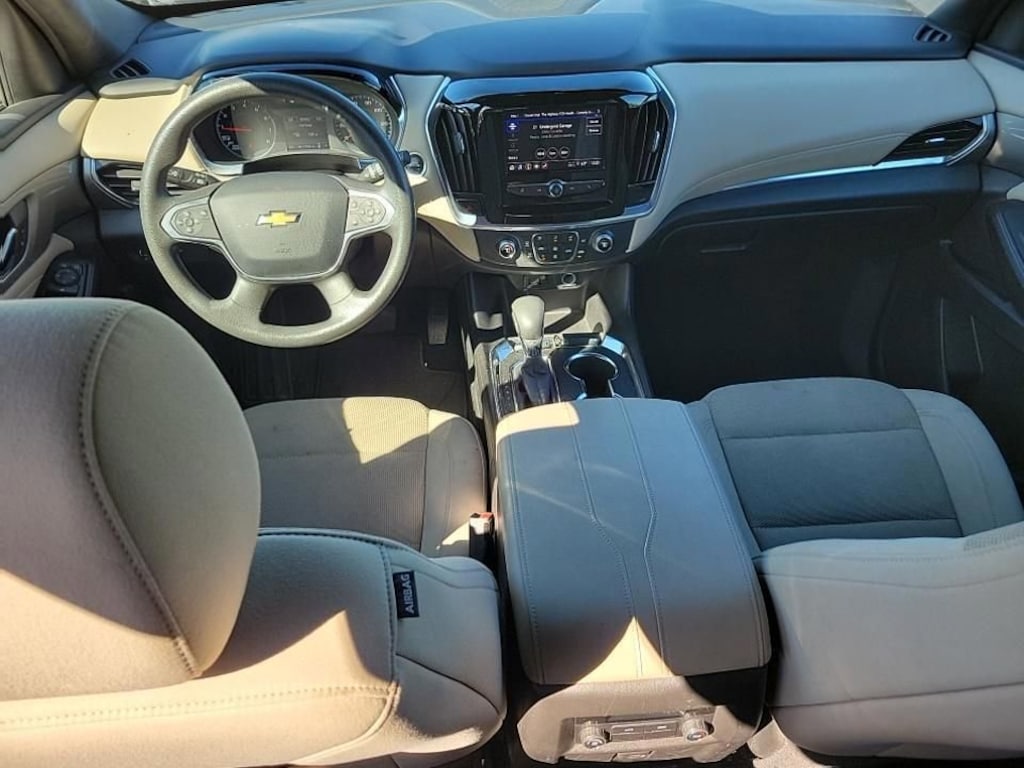 Used 2023 Chevrolet Traverse LS SUV
