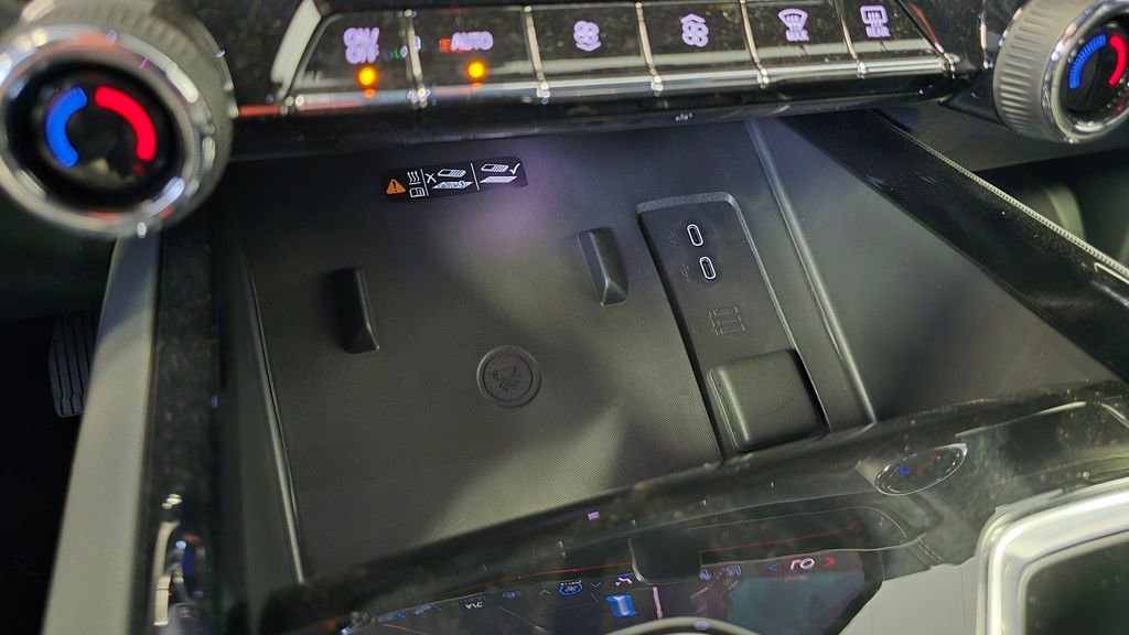 2026 Chevrolet Silverado EV Trail Boss - Photo 9