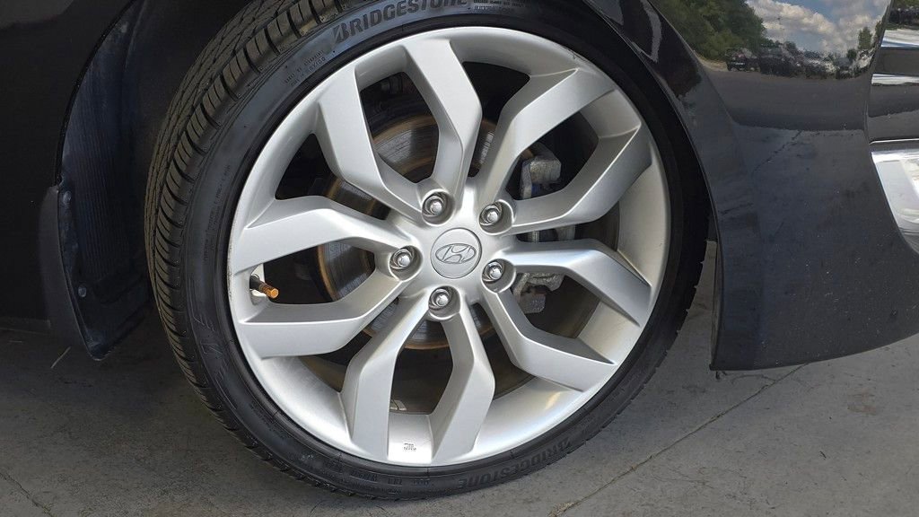 2013 Hyundai Veloster Base Turbo Ultimate photo 4