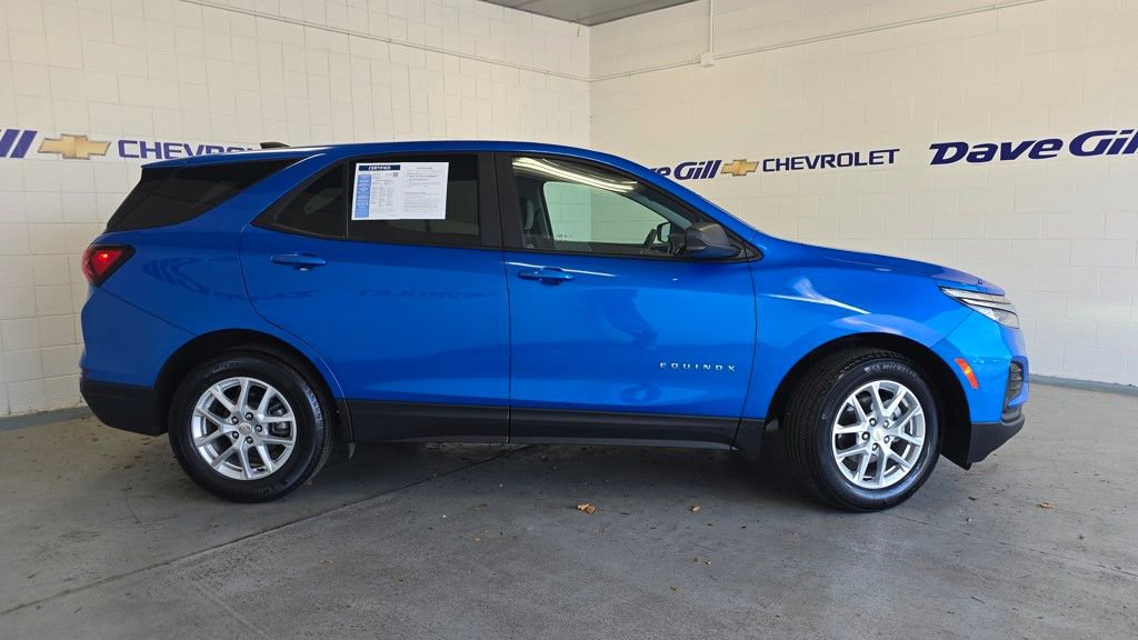 2024 Chevrolet Equinox LS photo 3