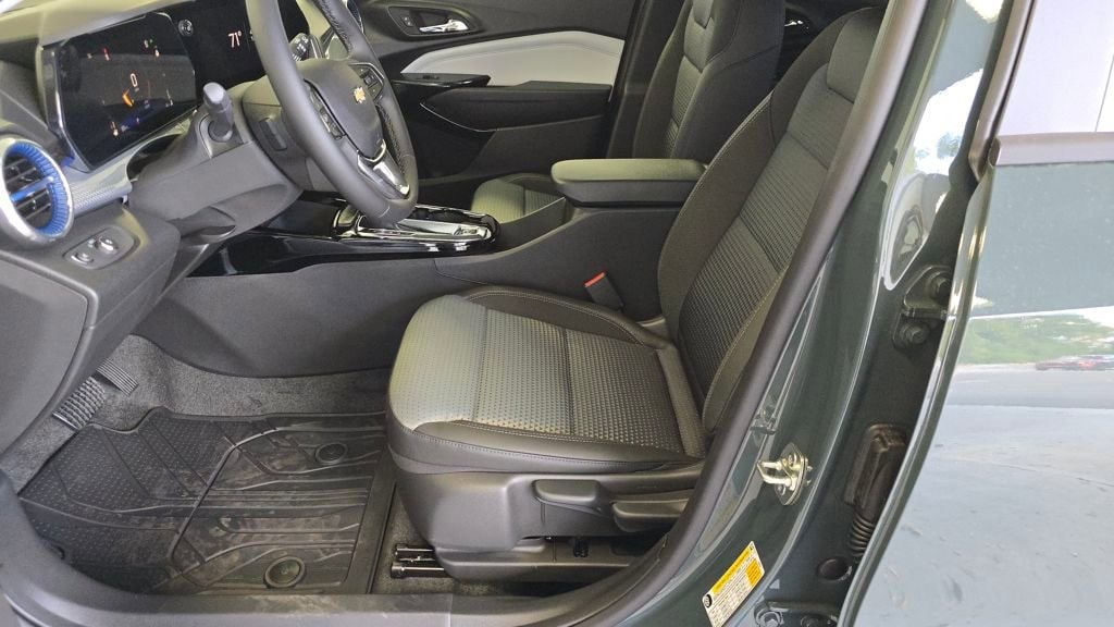 New 2026 Chevrolet Trax LT SUV