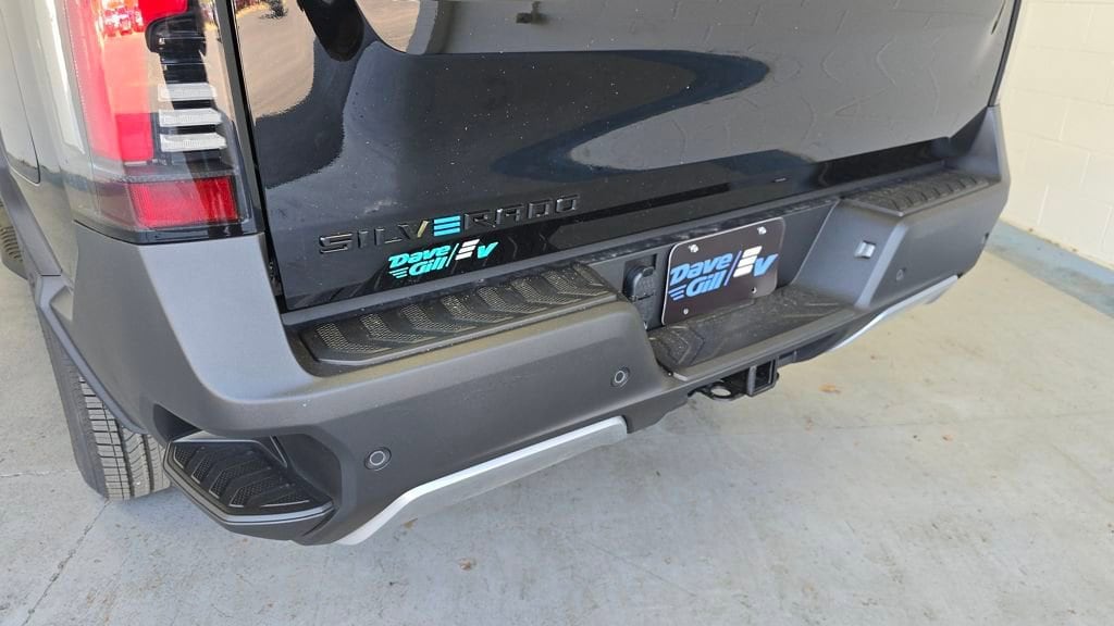2026 Chevrolet Silverado EV LT - Photo 19