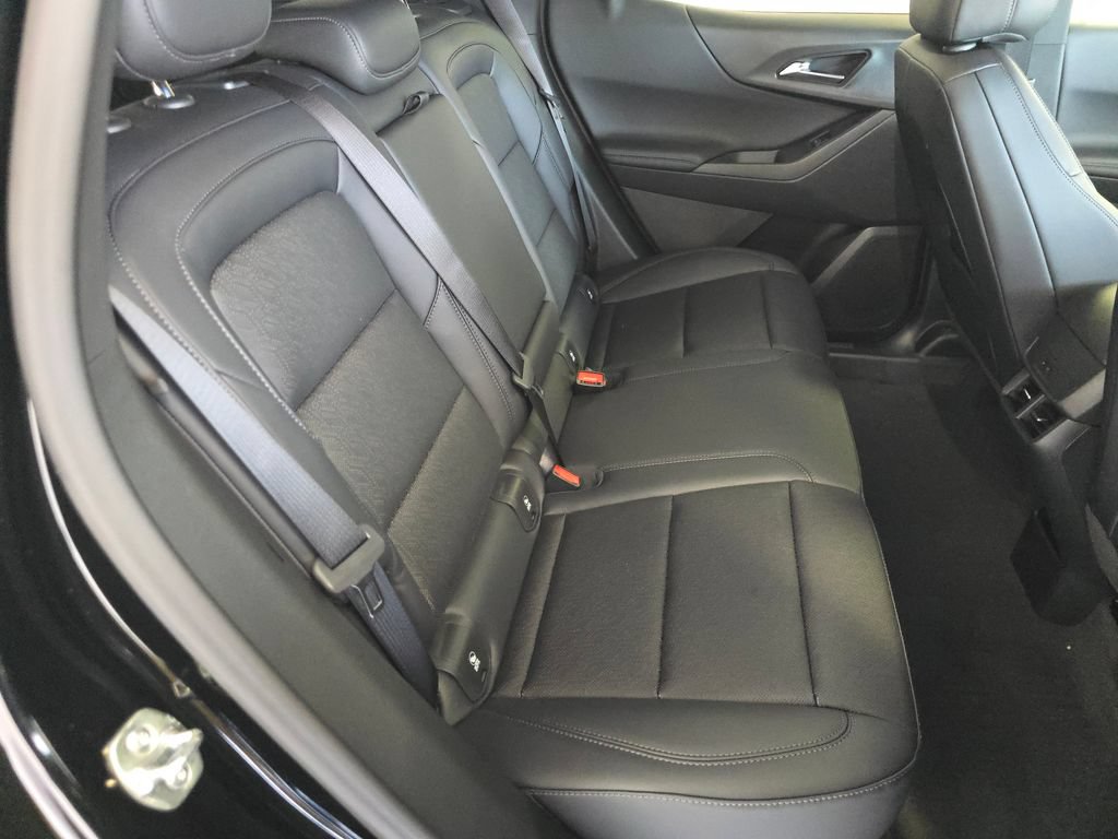 2027 Chevrolet Equinox LT - Photo 18